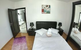 Anelisse Aparthotel